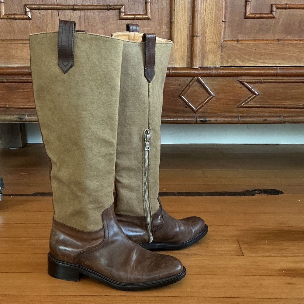 Dries Van Noten Knee-High Equestrian Boots with Side Zipper - Picture 5 of 13
